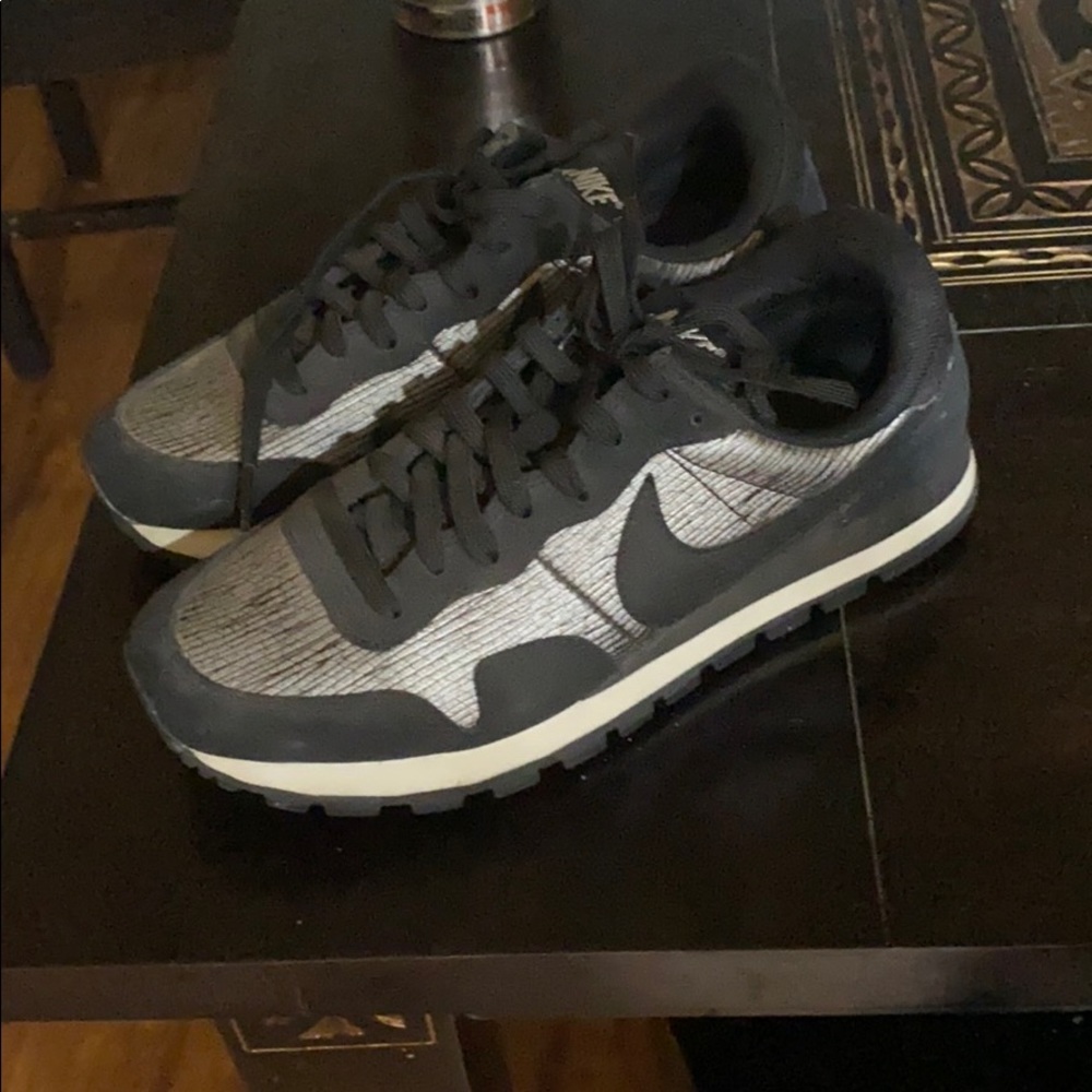 Nike Air